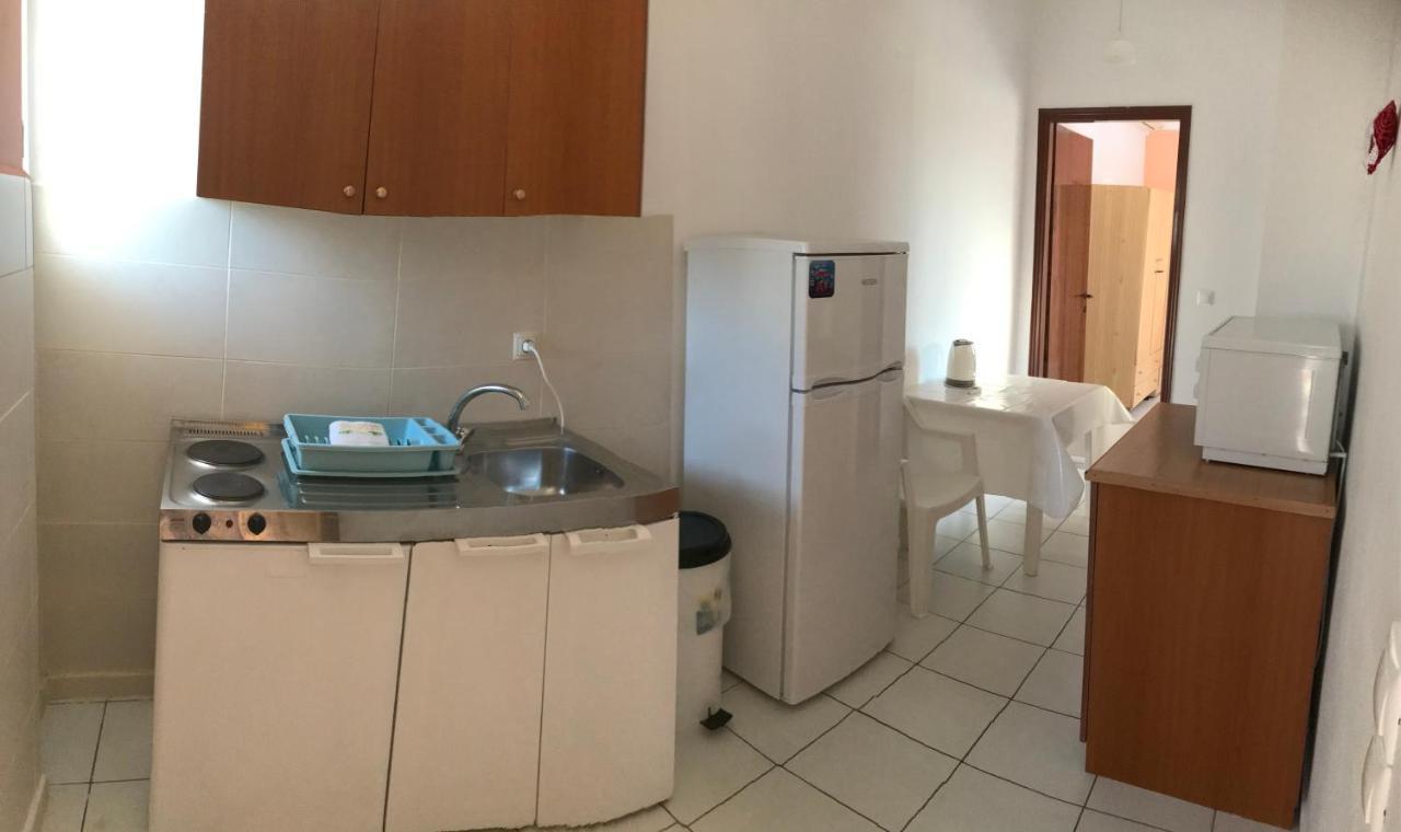 Vitaládes Virginia Apartments מראה חיצוני תמונה