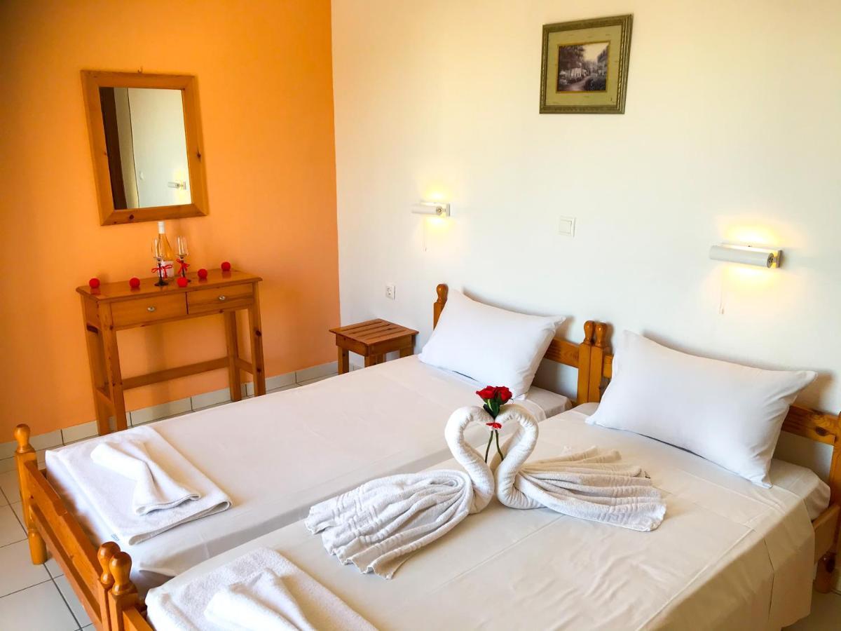 Vitaládes Virginia Apartments מראה חיצוני תמונה